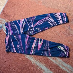 Cw-x capris size large